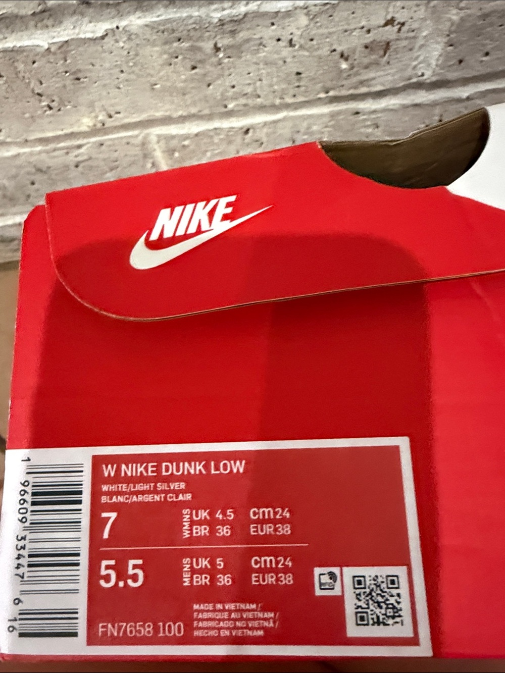Women's Low-Top Sneakers in Light Gray & White - Picture 2 of 4